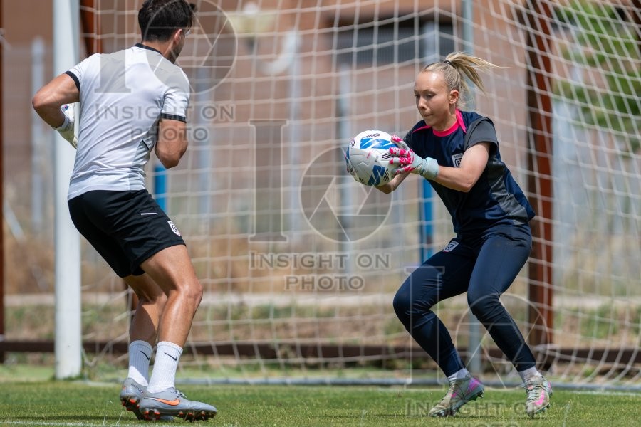 Madrid CFF v FC Barcelona - Liga F