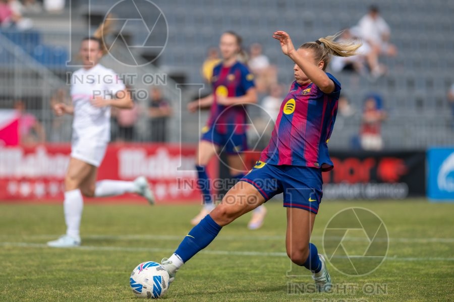 Madrid CFF v FC Barcelona - Liga F