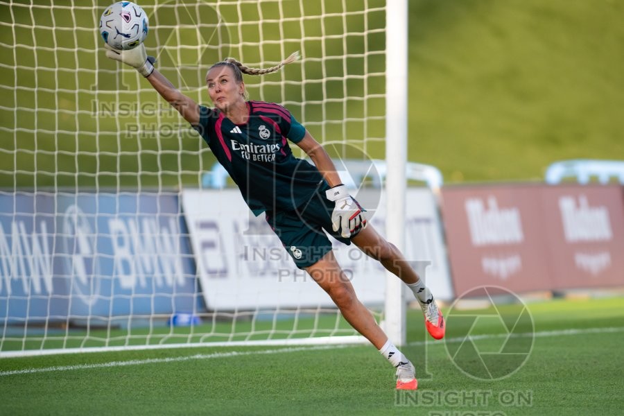Real Madrid v SD Eibar - Liga F Women’s football