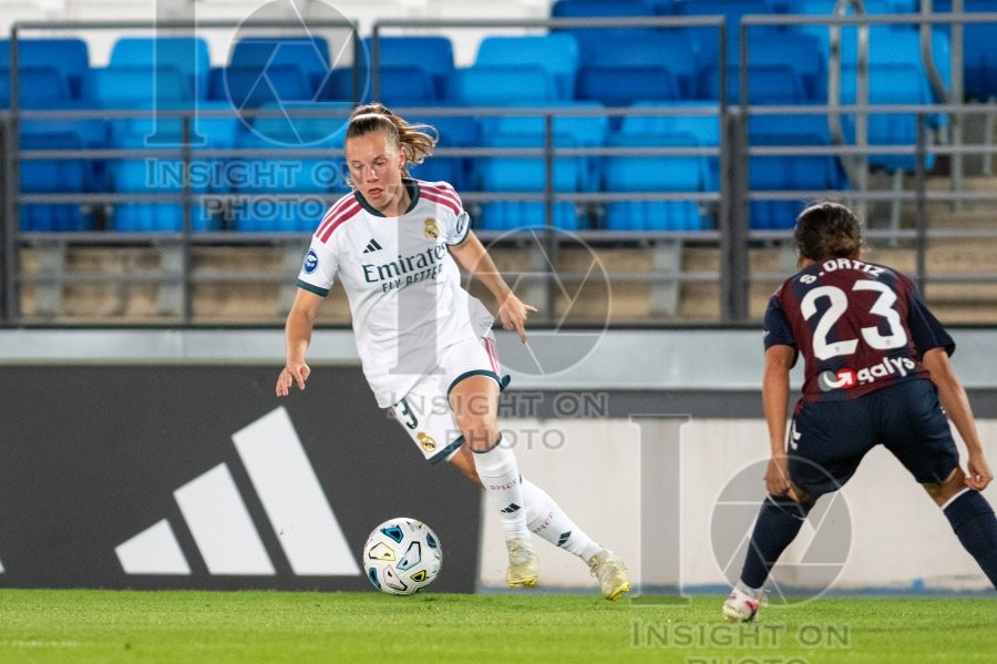 Real Madrid v SD Eibar - Liga F Women’s football