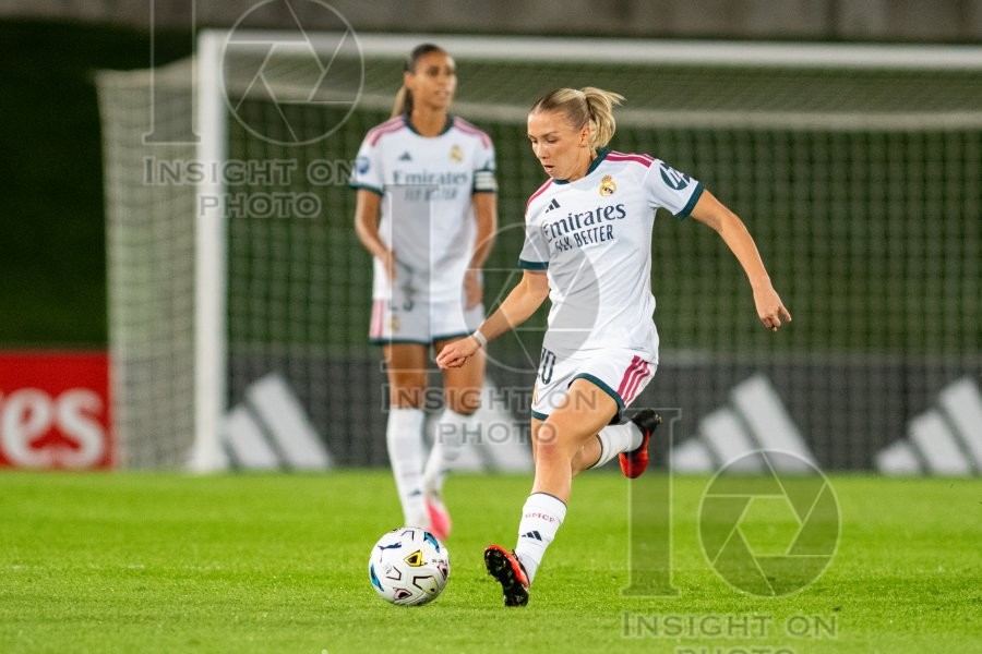 Real Madrid v Valencia CF - Liga F Women’s football