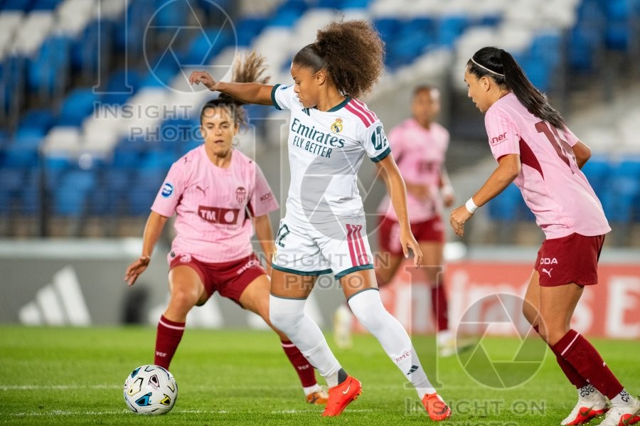Real Madrid v Valencia CF - Liga F Women’s football
