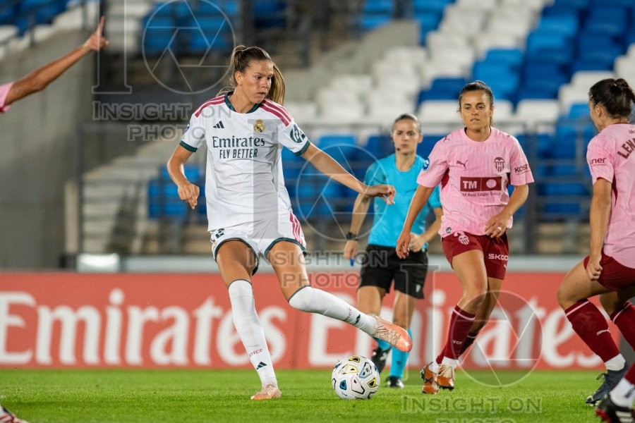 Real Madrid v Valencia CF - Liga F Women’s football