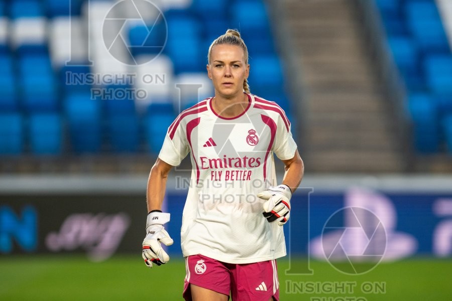 Real Madrid v Paris Saint Germain - UWCL league phase