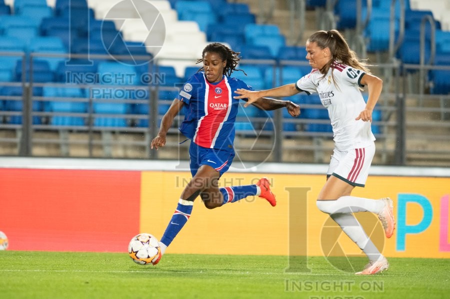 Real Madrid v Paris Saint Germain - UWCL league phase