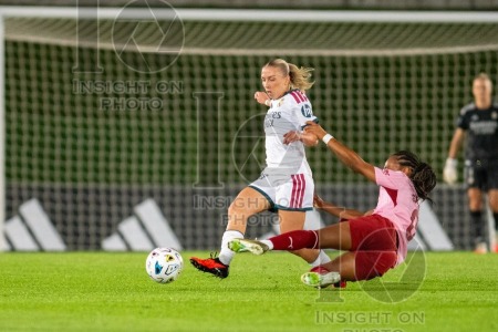 Real Madrid v Valencia CF - Liga F Women’s football