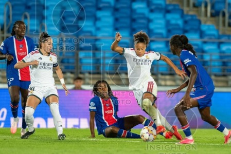 Real Madrid v Paris Saint Germain - UWCL league phase